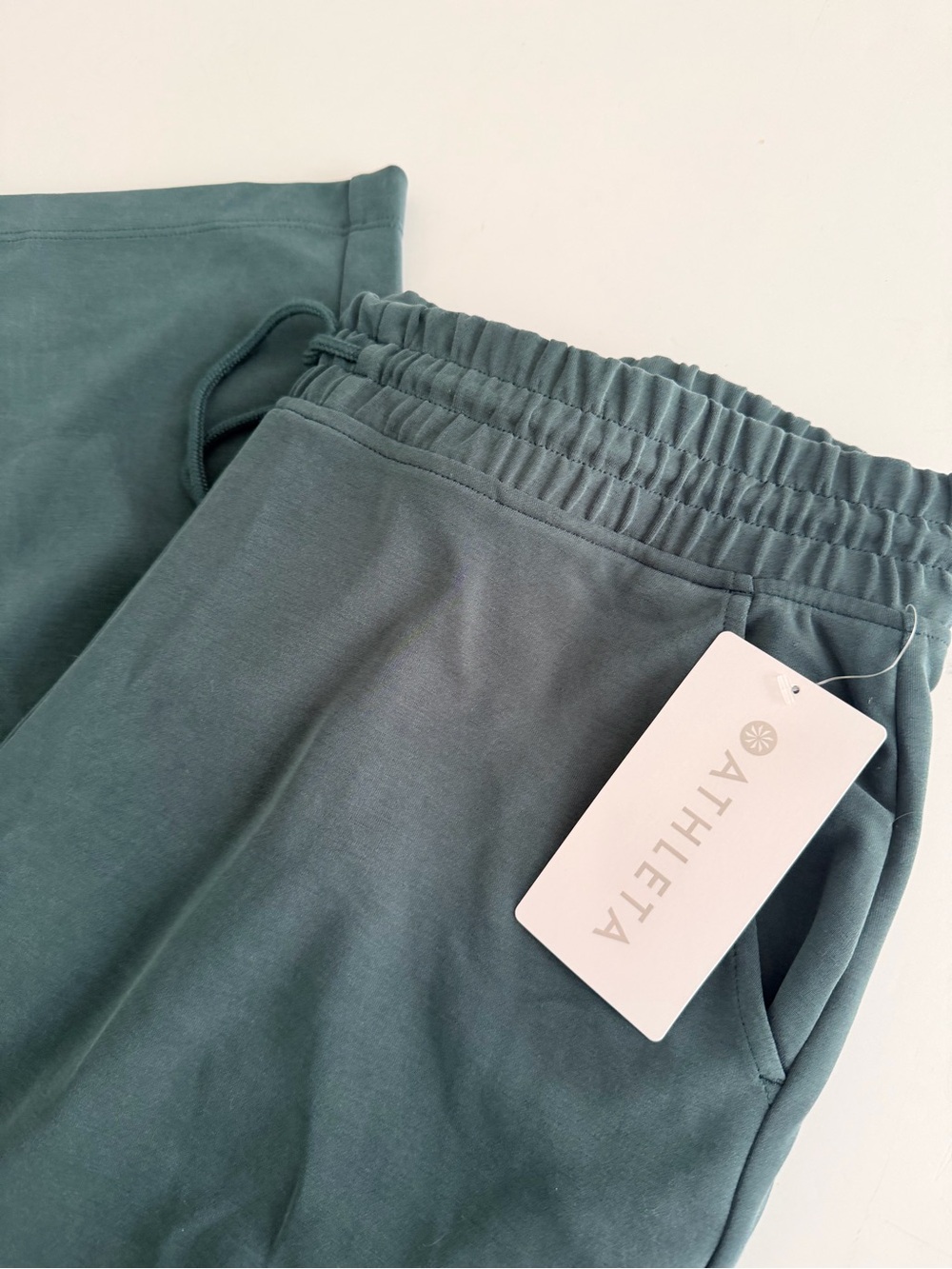 Athleta Seasoft Mid Rise Straight Pant NEW XL - Picture 8 of 8